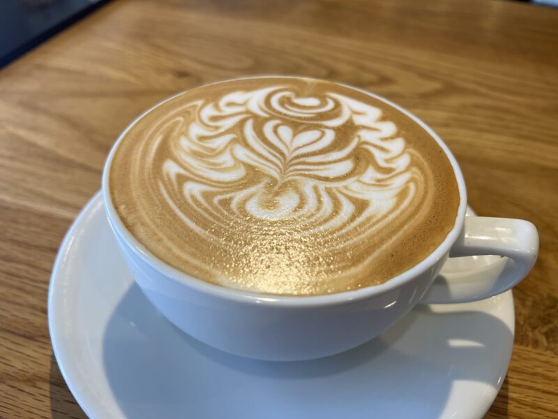 【鎌倉】世界3位のラテアート!? CASA KAMAKURA ESPRESSO PUB&BED 長谷駅 宿泊部屋付きカフェ 湘南